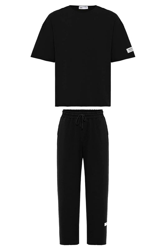 Label: Detailed Oversized Sweatsuit Set
