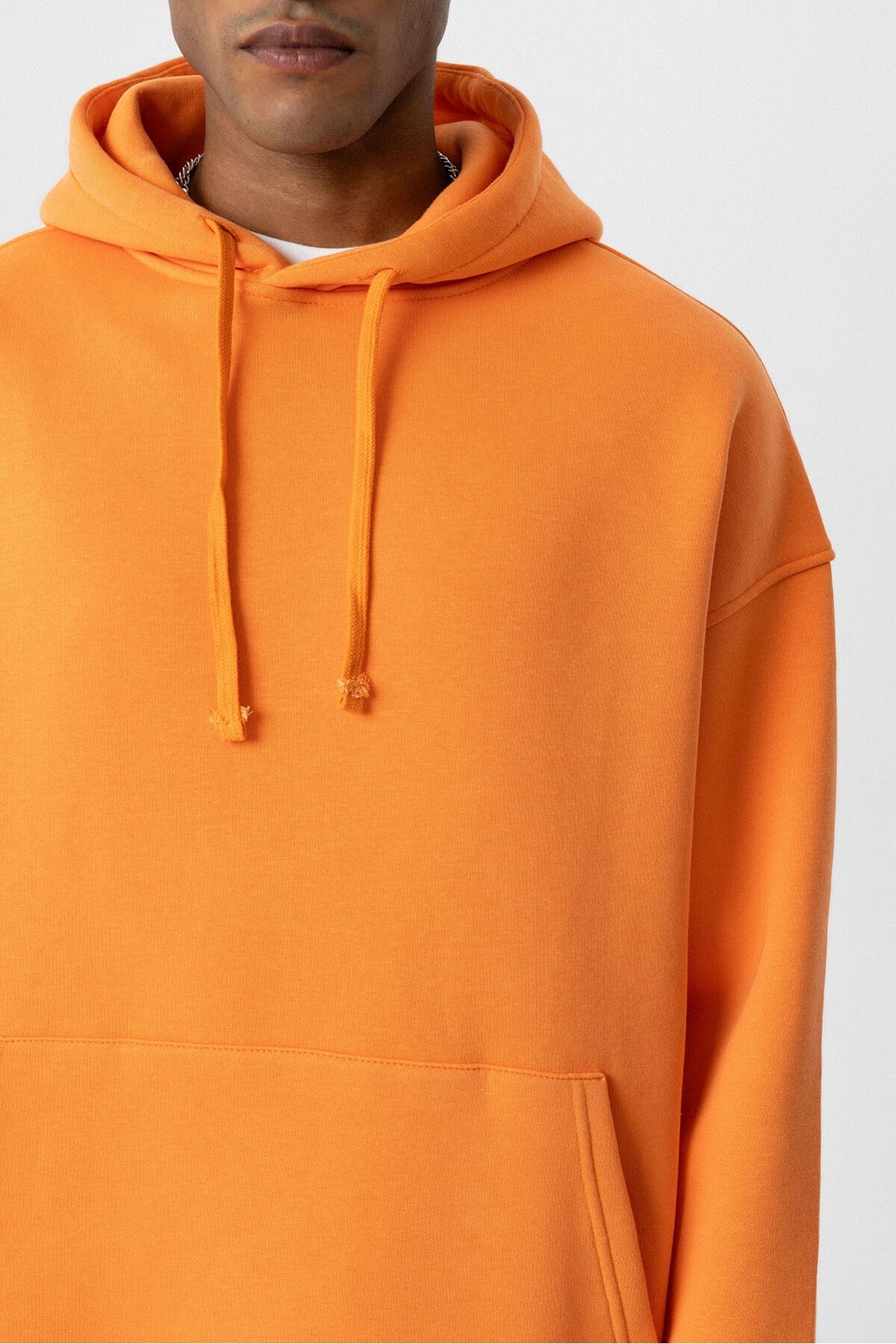 Basic Oversized Hooded Sweatshirt with Pockets