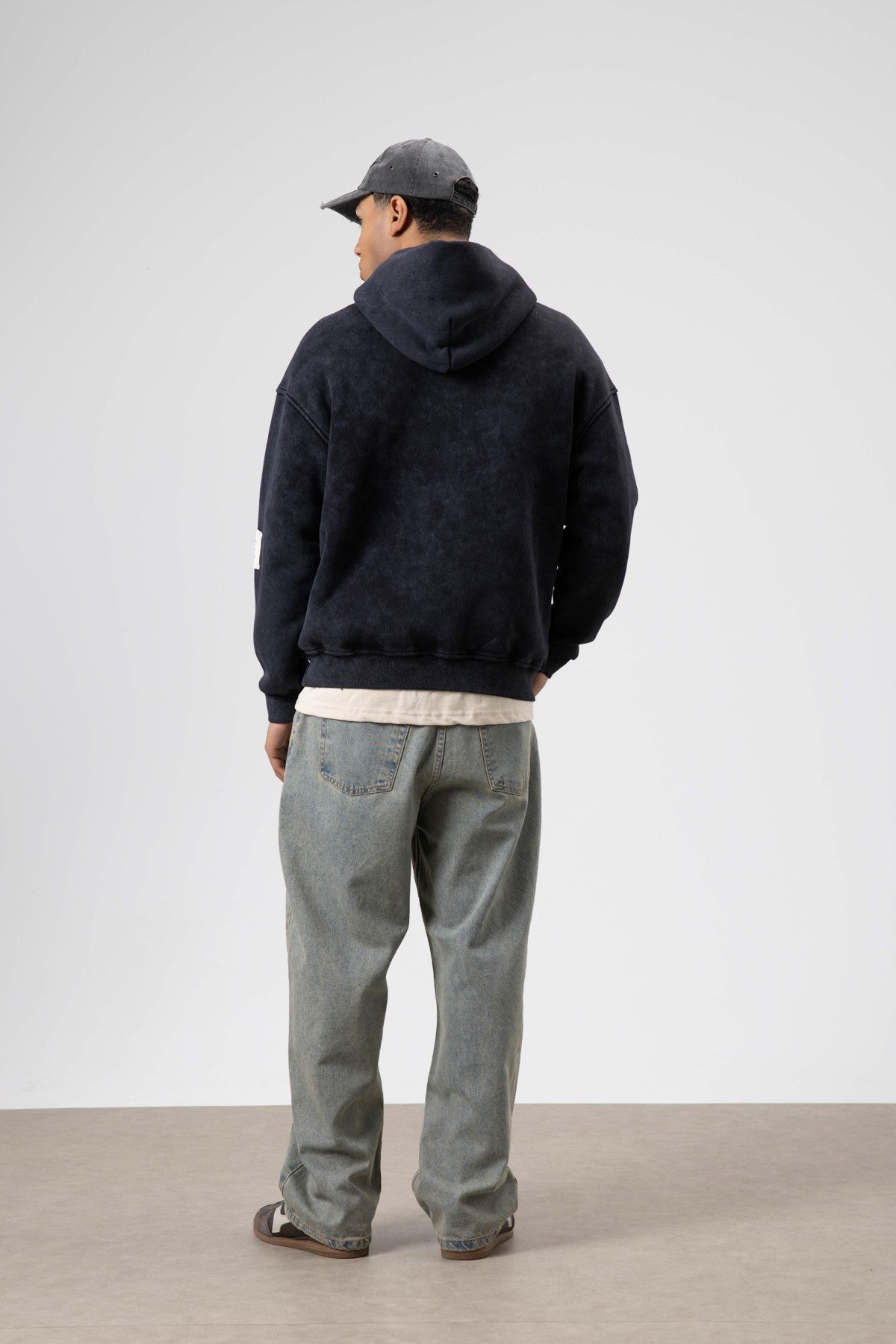 Oversized Sweatshirt with Card-Print Detail and Washed Finish