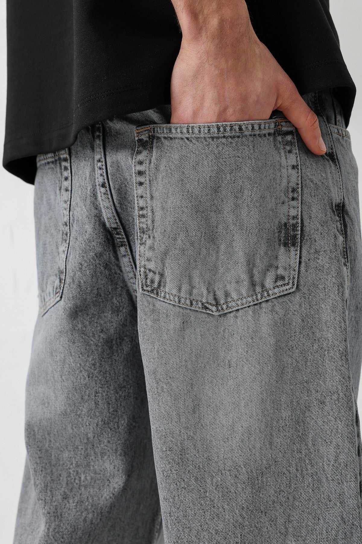 Baggy-Fit Jeans
