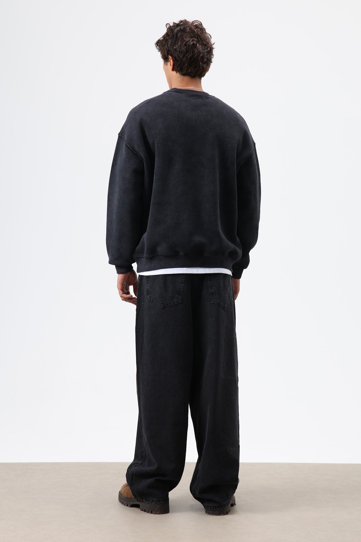 Basic Oversized Washed Sweatshirt