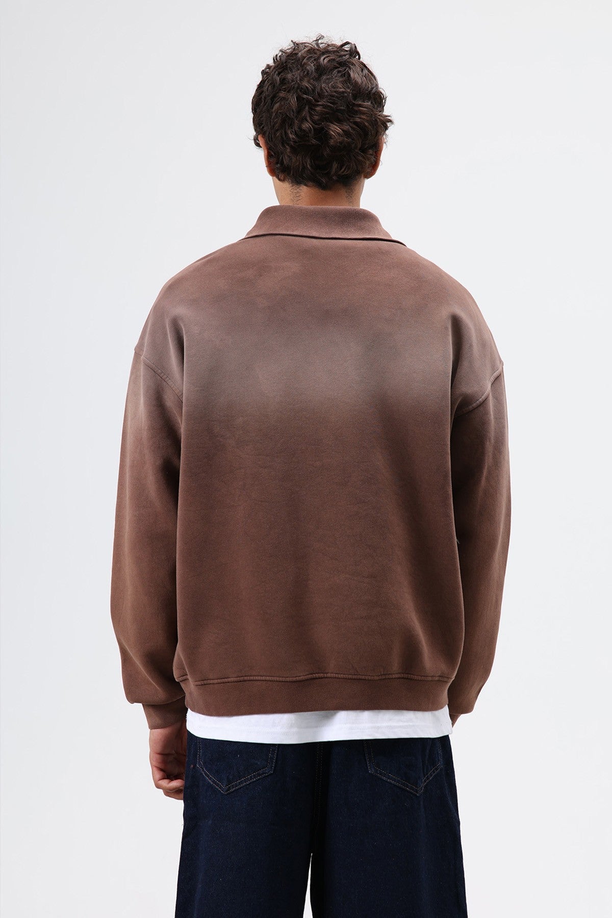 Oversized Sweatshirt with a Collar and Zipper