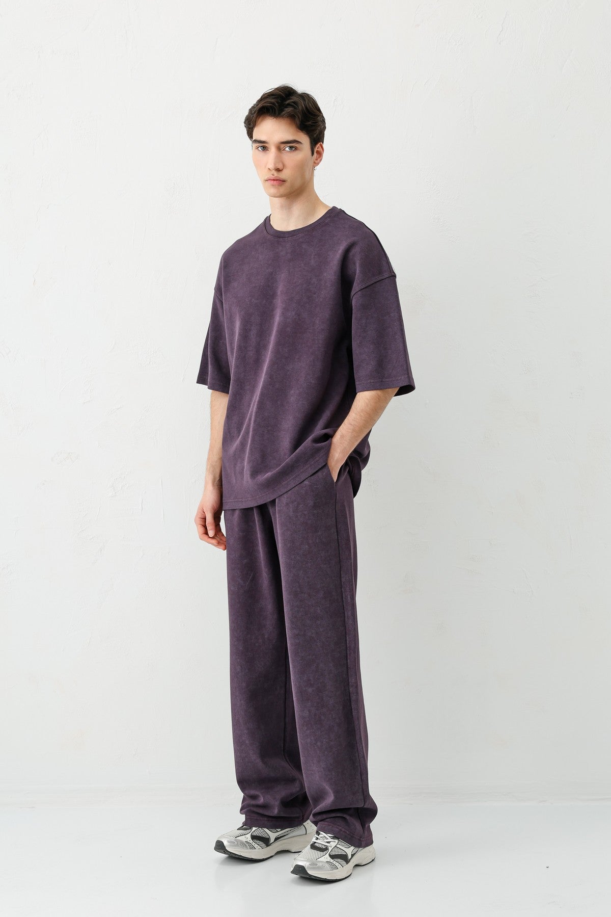 Short-Sleeved, Washed Oversized T-Shirt