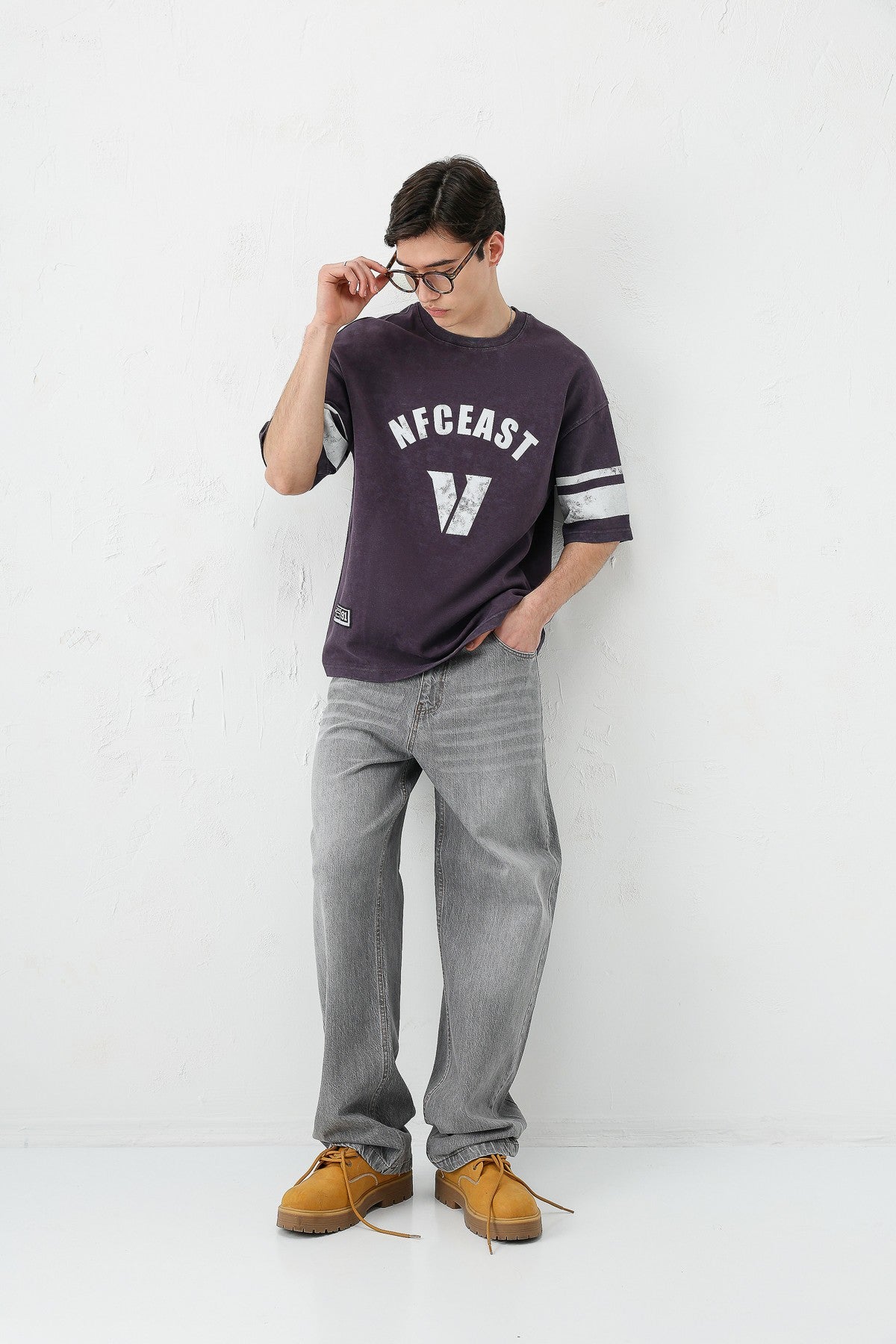 Oversized T-Shirt with V-Print and Sleeve Details
