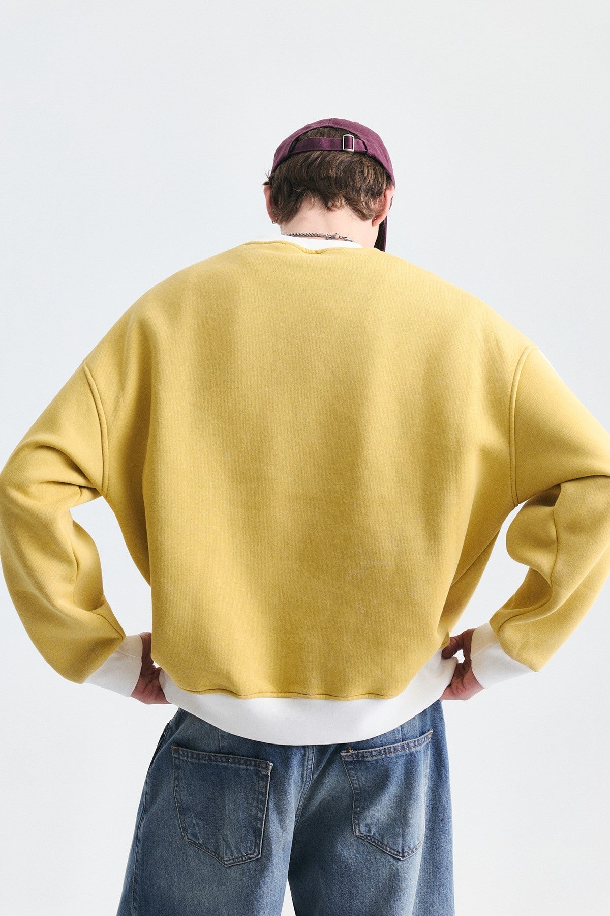 Contrast-Collar Oversized Sweatshirt