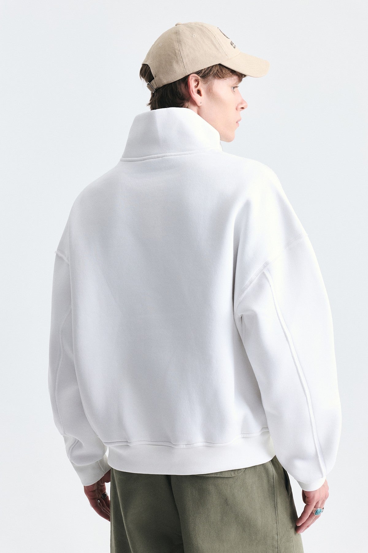Boxy-Fit Sweatshirt with a Stand-Up Collar and Zipper