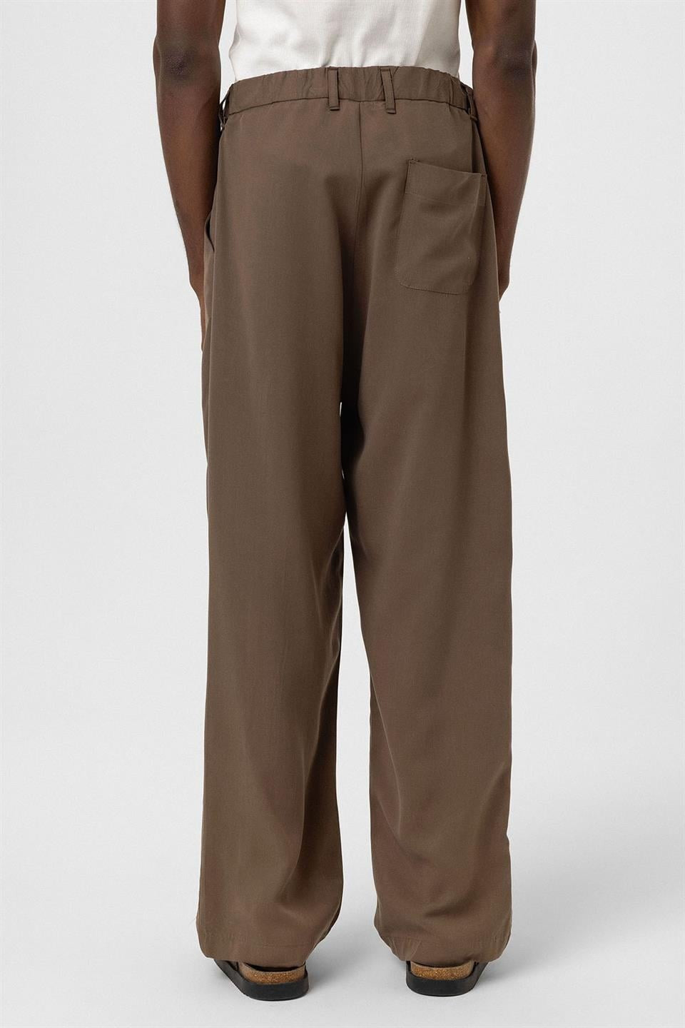 Relaxed-Fit Fabric Pants