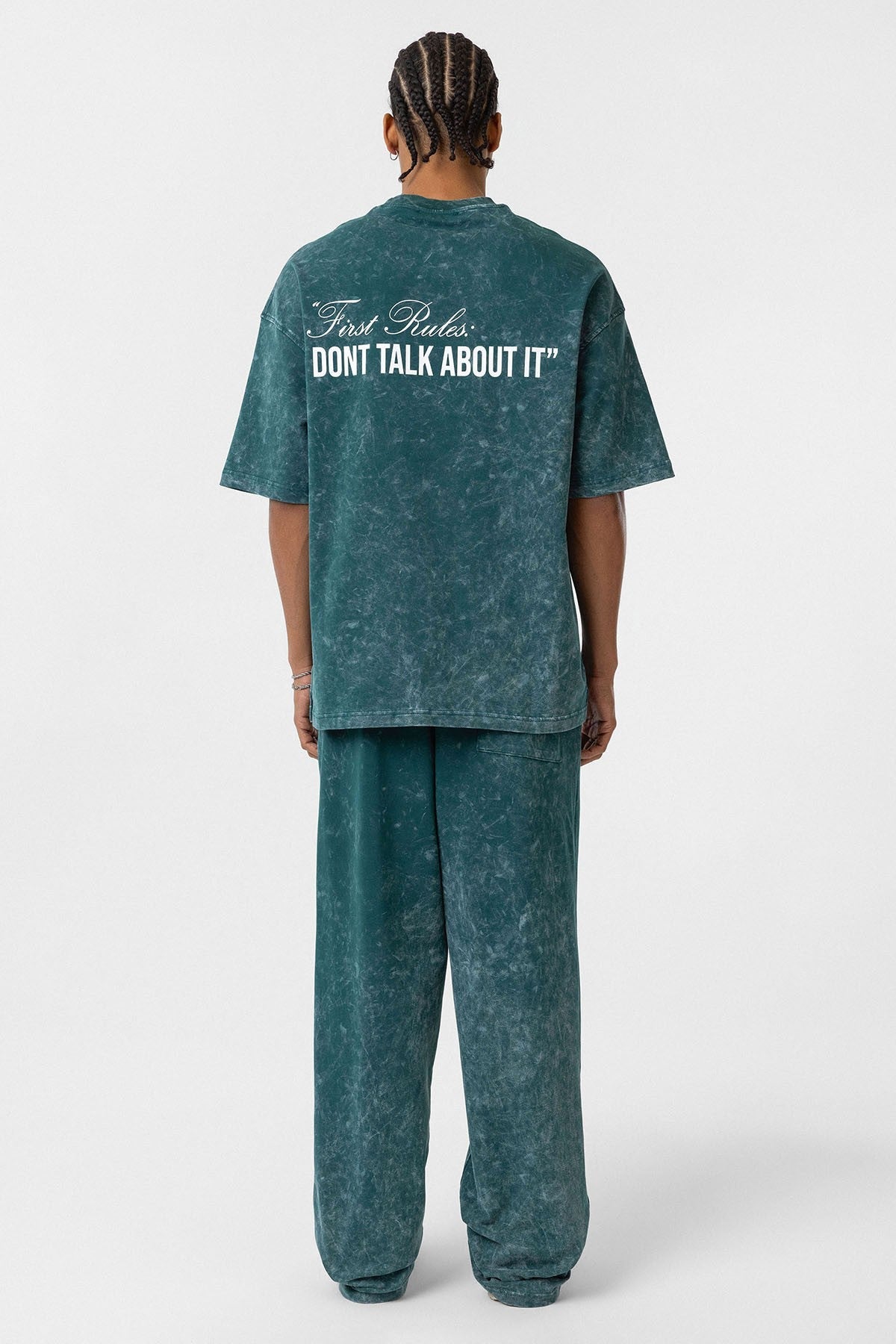 Oversized Sweatsuit Set with Back Print (Washed Look)