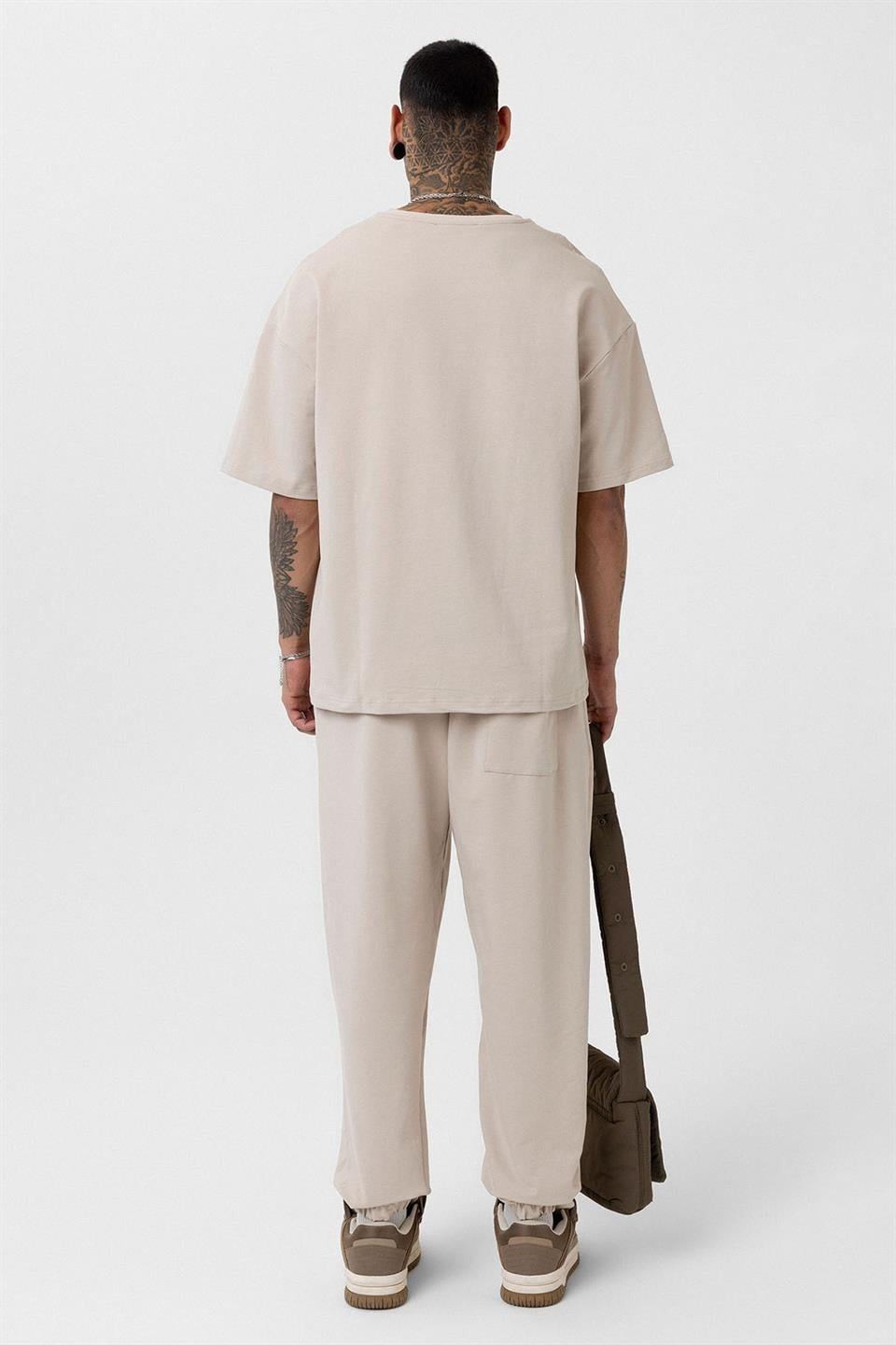 Basic Oversized Sweatsuit Set with Elastic Cuffs 30-123