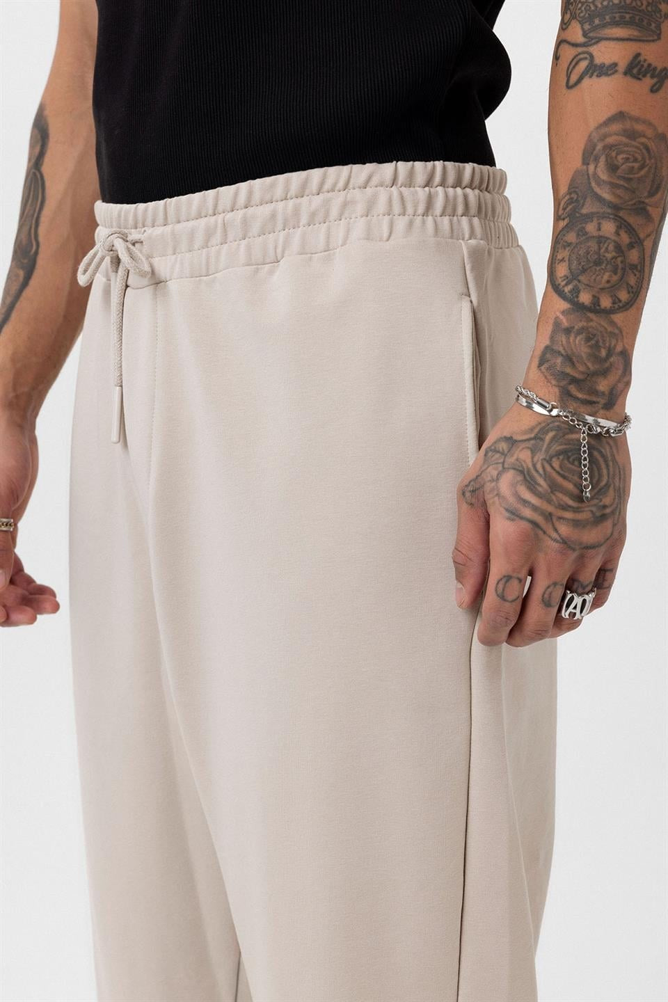 Basic Oversized Sweatsuit Set with Elastic Cuffs 30-123