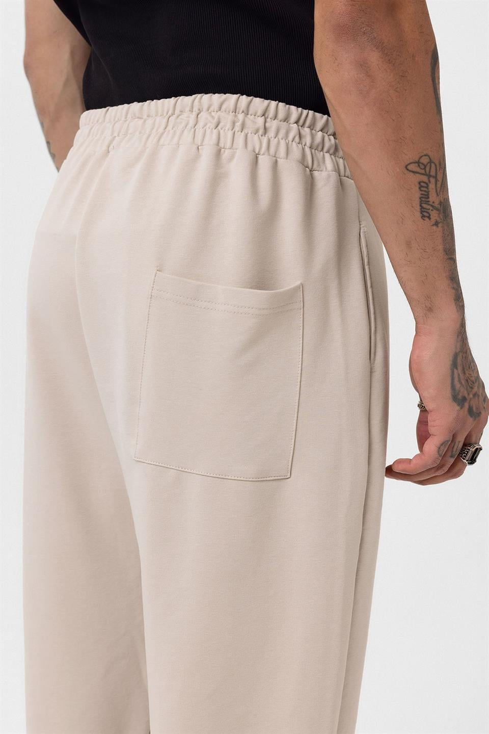Basic Oversized Sweatsuit Set with Elastic Cuffs 30-123