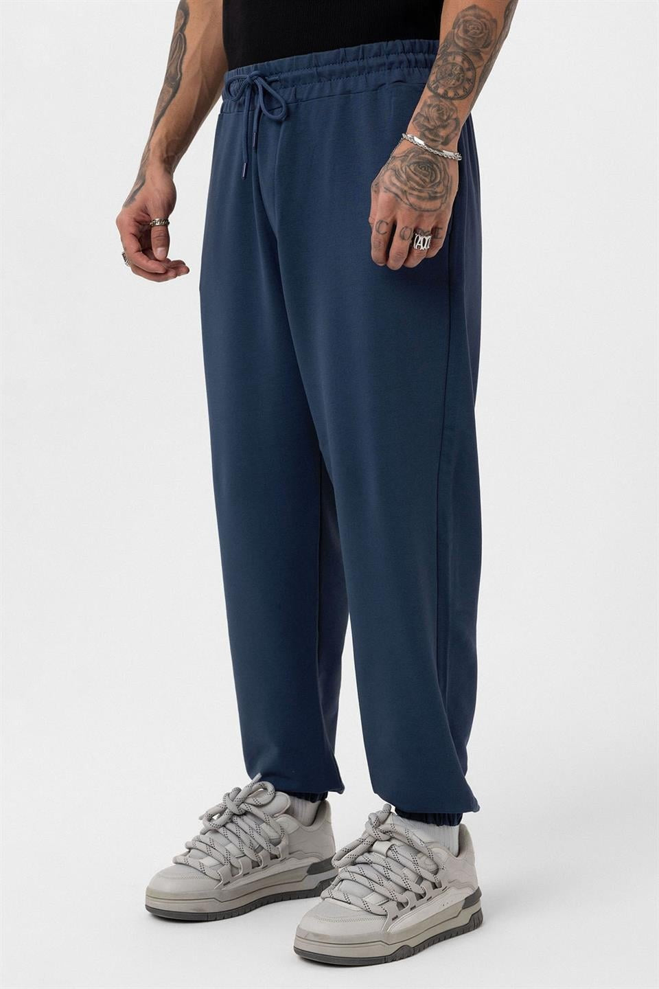 Basic Oversized Sweatsuit Set with Elastic Cuffs