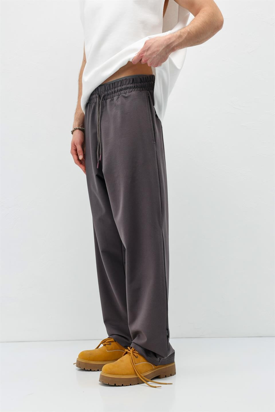 Basic Elastic-Waist Sweatpants