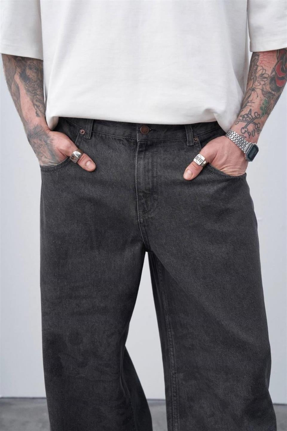Laser-Printed Baggy Jeans