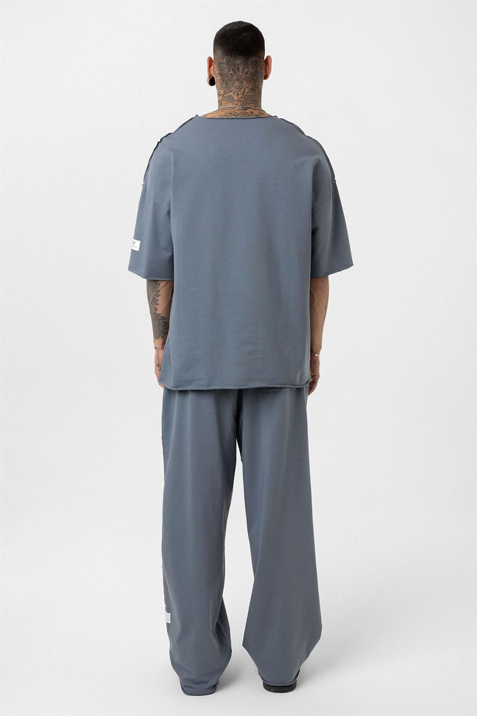 Label: Detailed Oversized Sweatsuit Set