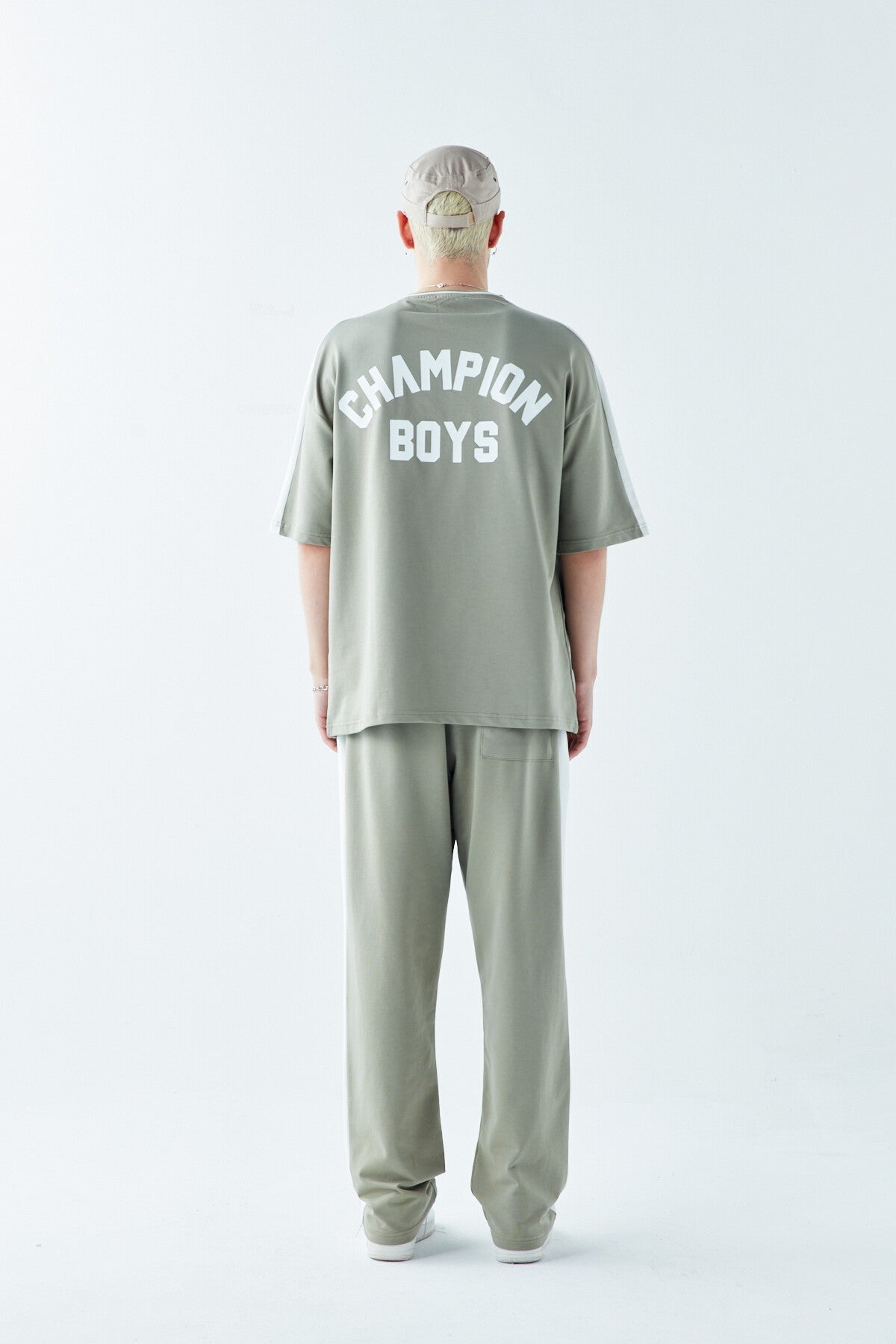 Champion Boys Printed Oversized Sweatsuit Set