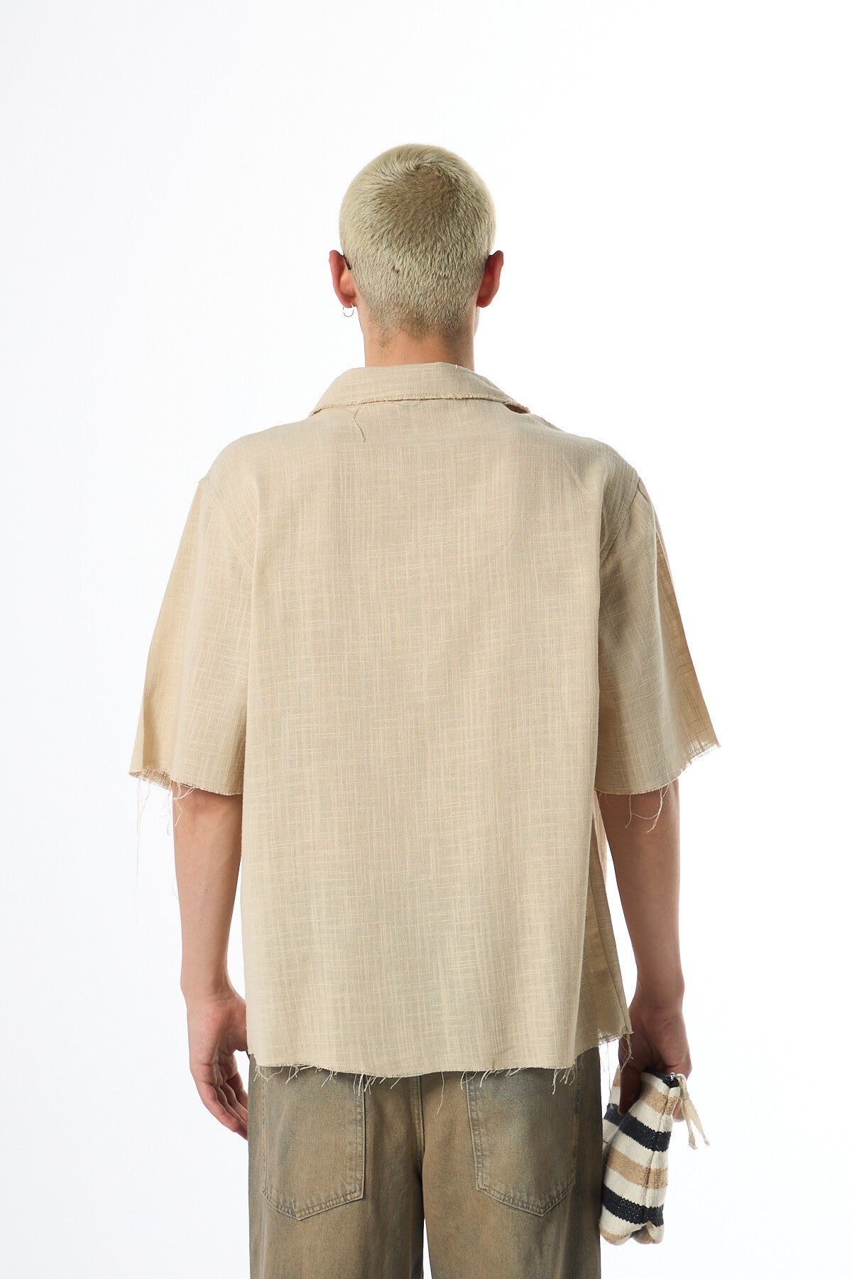 Seamless, Short-Sleeved, Pocketless, Oversized Linen Shirt