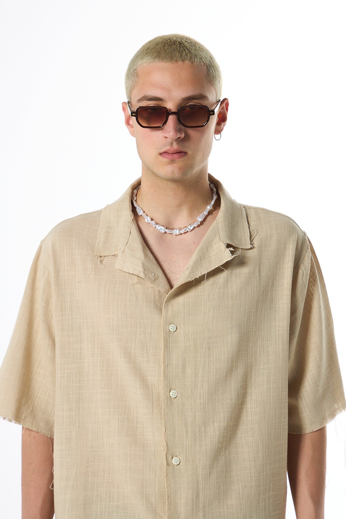 Seamless, Short-Sleeved, Pocketless, Oversized Linen Shirt