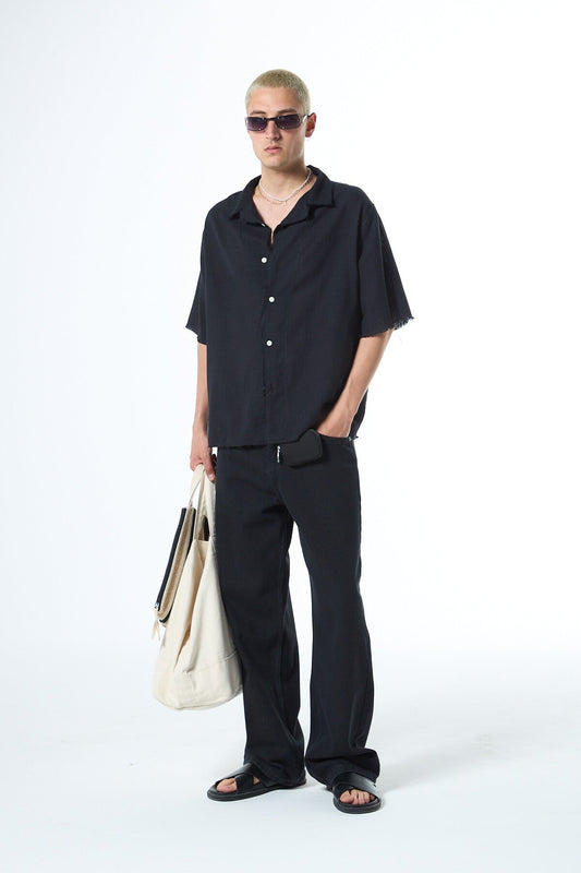 Seamless, Short-Sleeved, Pocketless, Oversized Linen Shirt