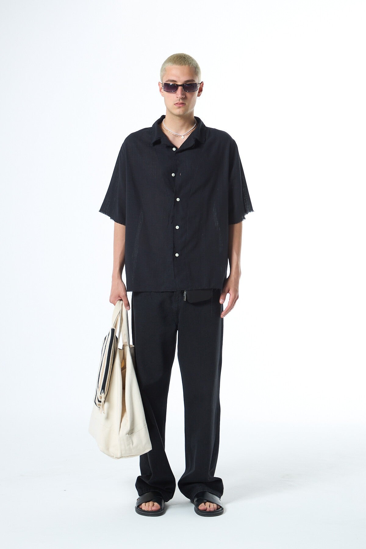 Seamless, Short-Sleeved, Pocketless, Oversized Linen Shirt