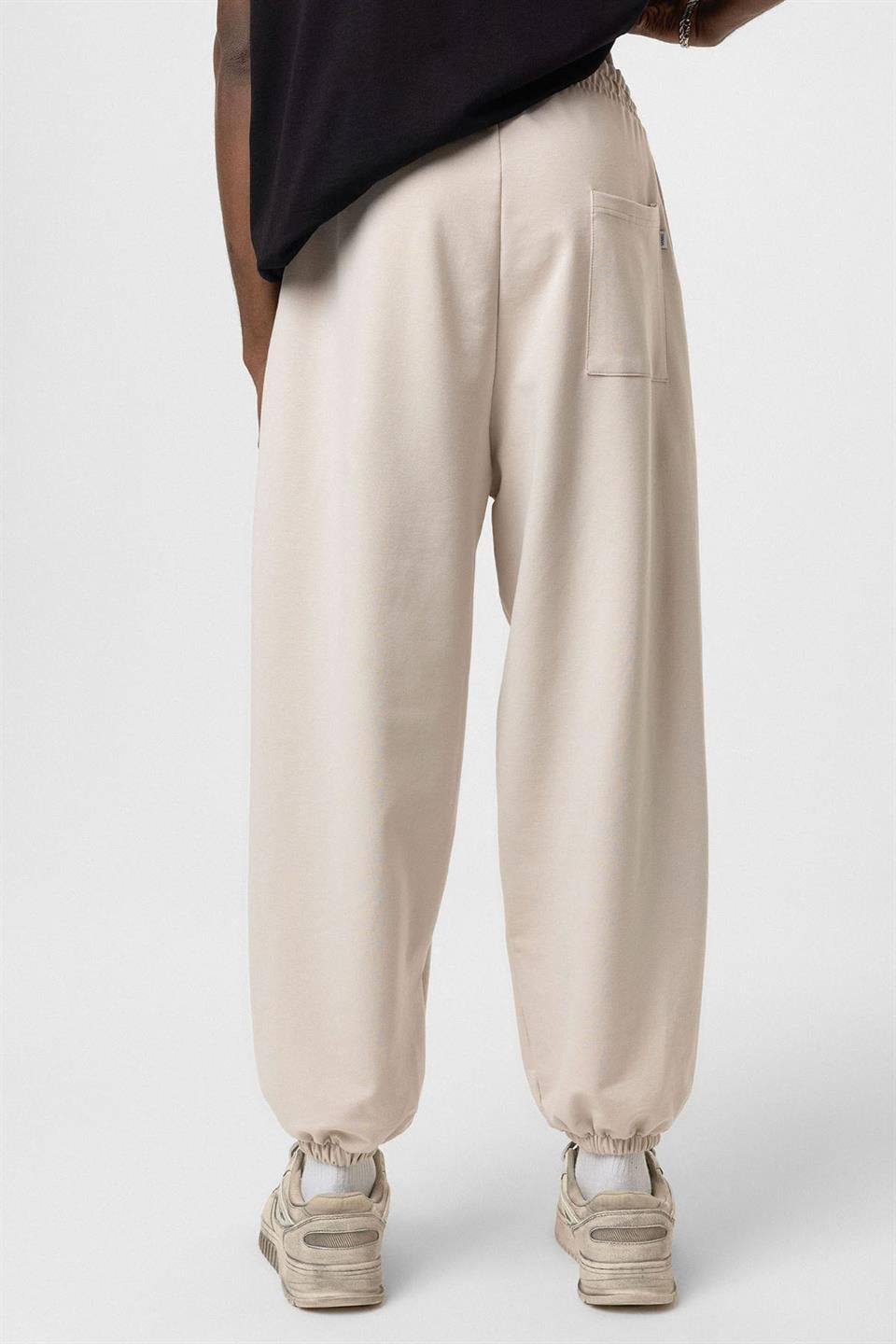 Basic Oversized Sweatpants with Elastic Cuffs