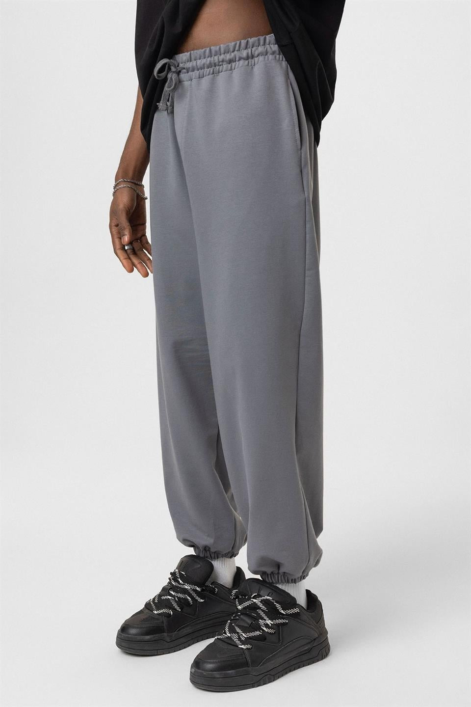 Basic Oversized Sweatpants with Elastic Cuffs