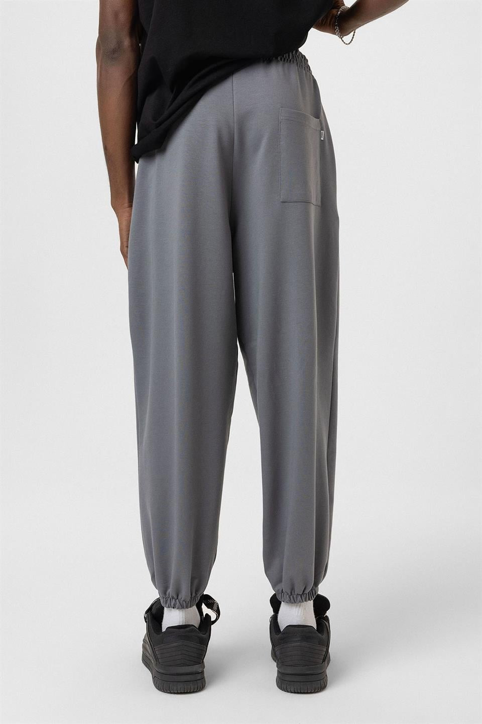 Basic Oversized Sweatpants with Elastic Cuffs
