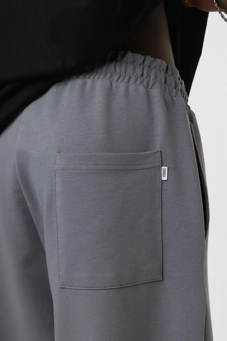 Basic Oversized Sweatpants with Elastic Cuffs