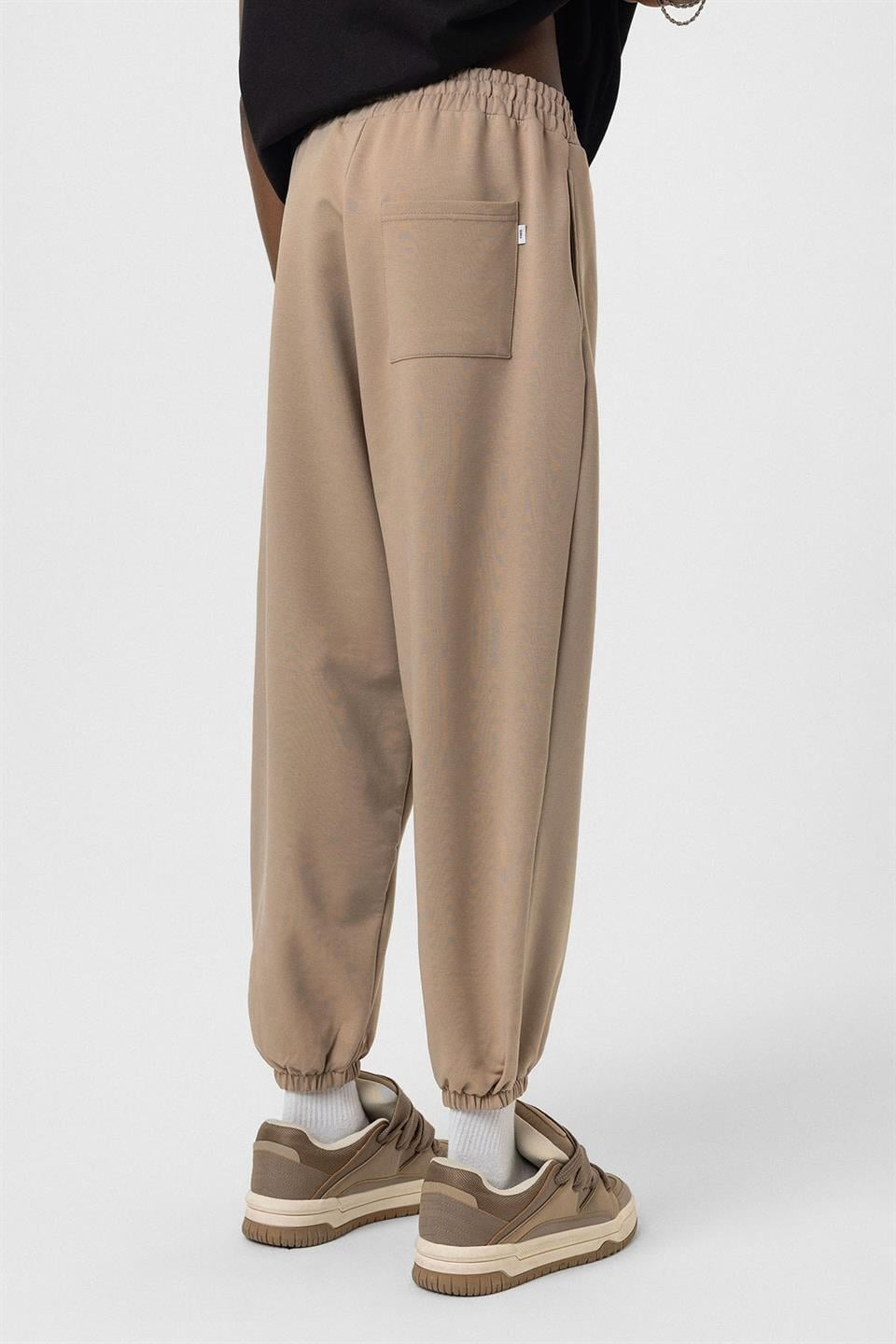 Basic Oversized Sweatpants with Elastic Cuffs