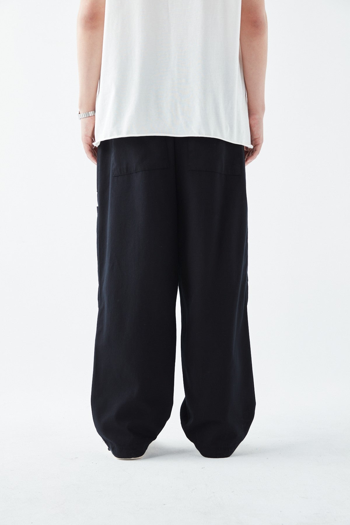 Baggy Linen Pants with Side Pocket Detail