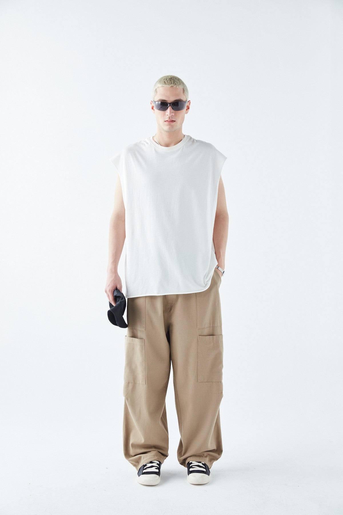 Baggy Linen Pants with Side Pocket Detail