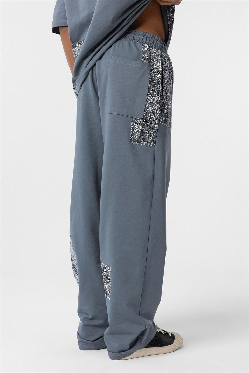 Oversized Sweatsuit Set with Ethnic Patterns