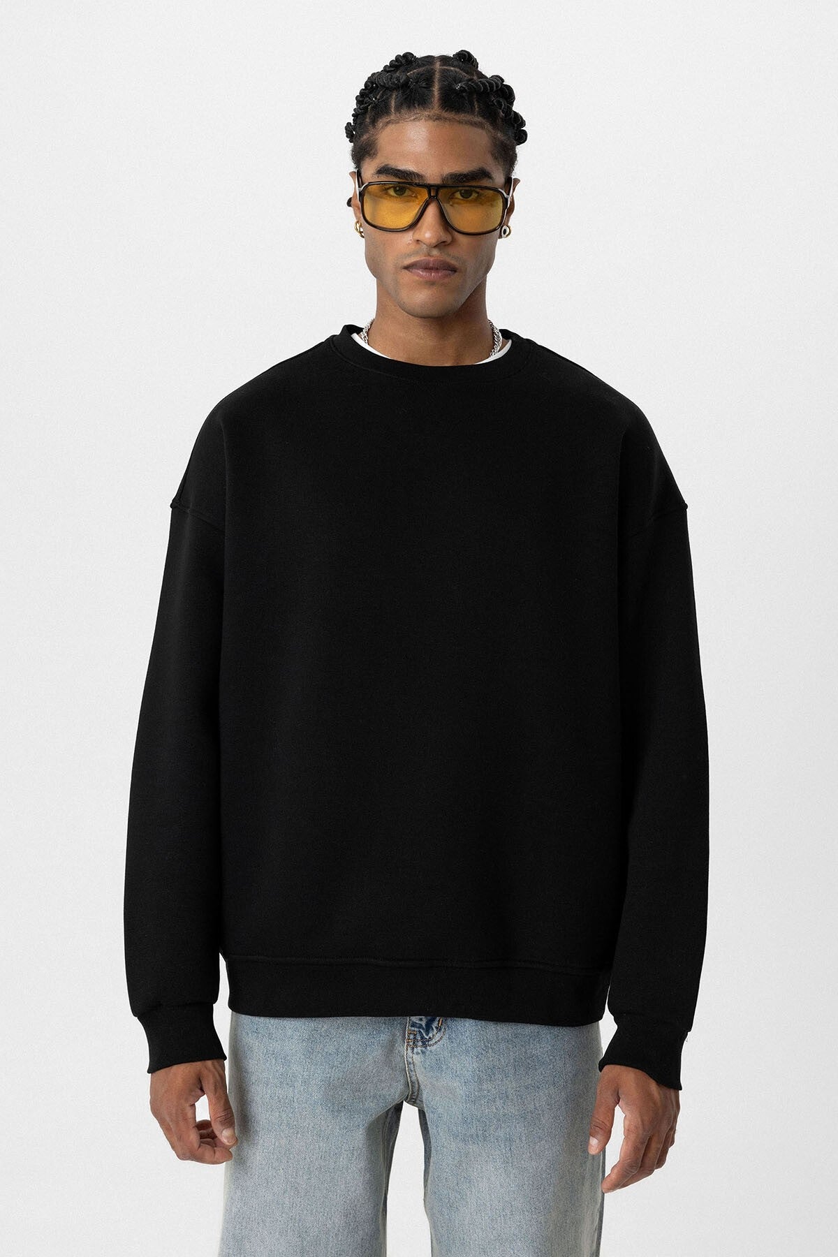 Basic Oversized Crew-Neck Sweatshirt