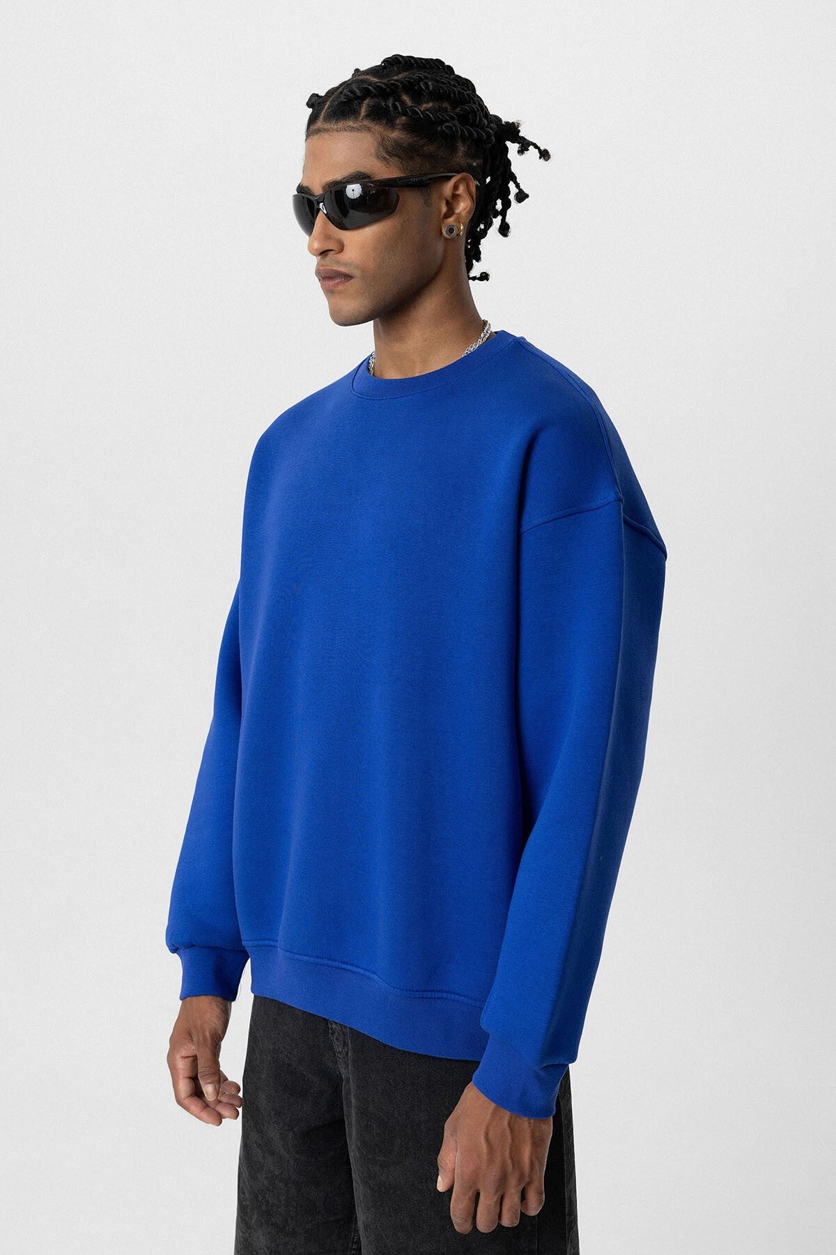 Basic Oversized Crew-Neck Sweatshirt