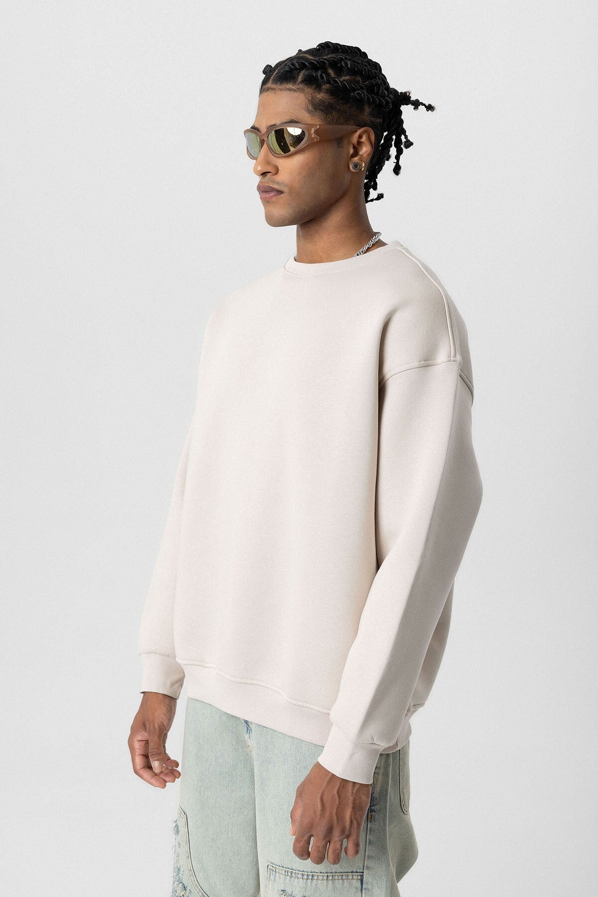 Basic Oversized Crew-Neck Sweatshirt