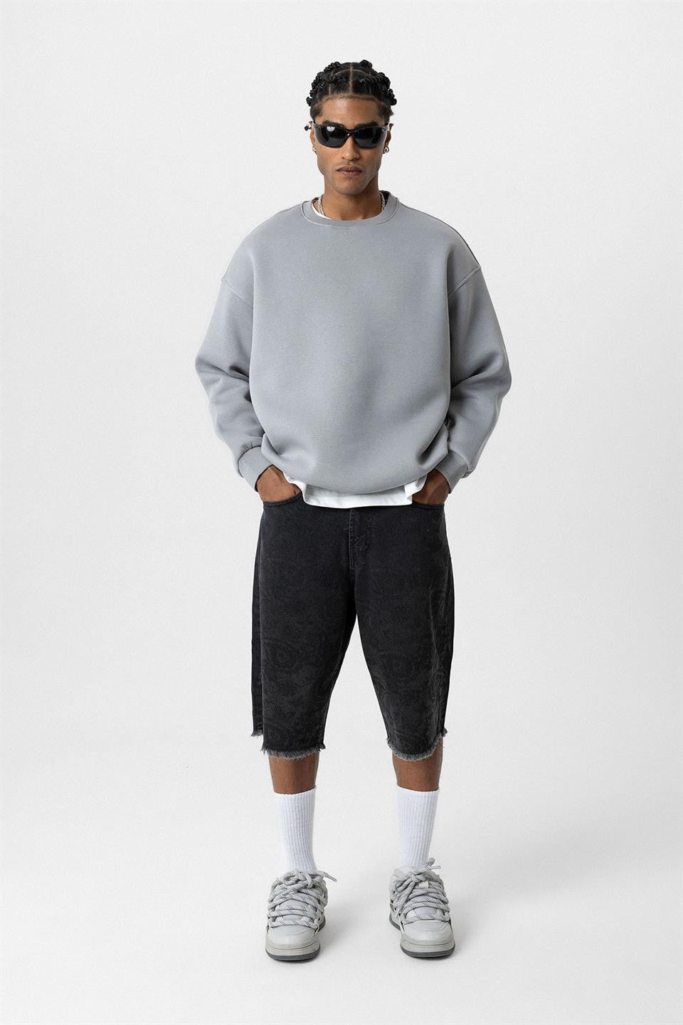 Basic Oversized Crew-Neck Sweatshirt