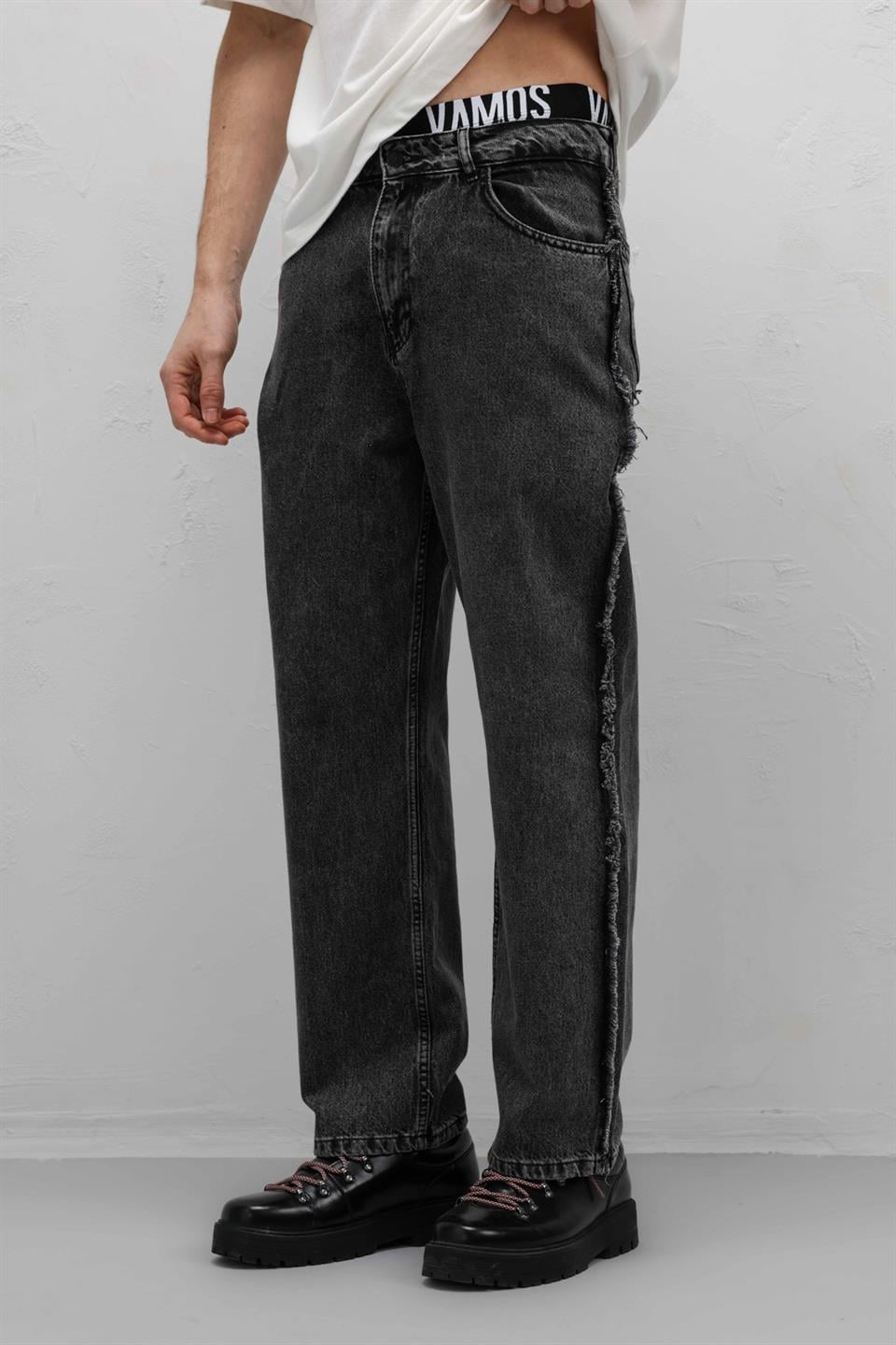 Baggy Jeans with Side Seam Details