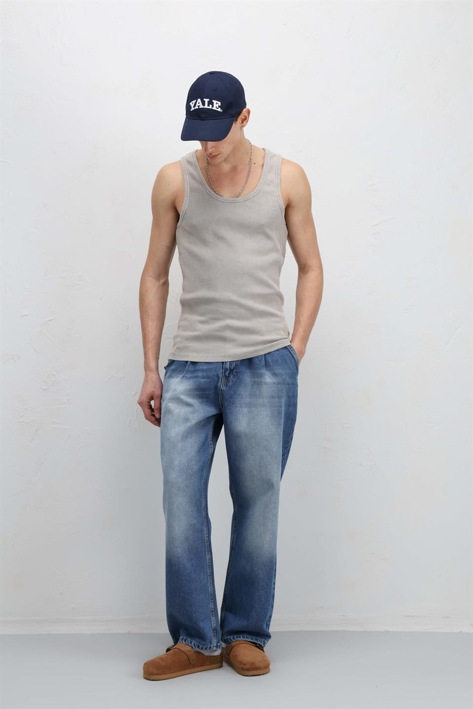 Pleated Baggy Jeans with Chain Accents