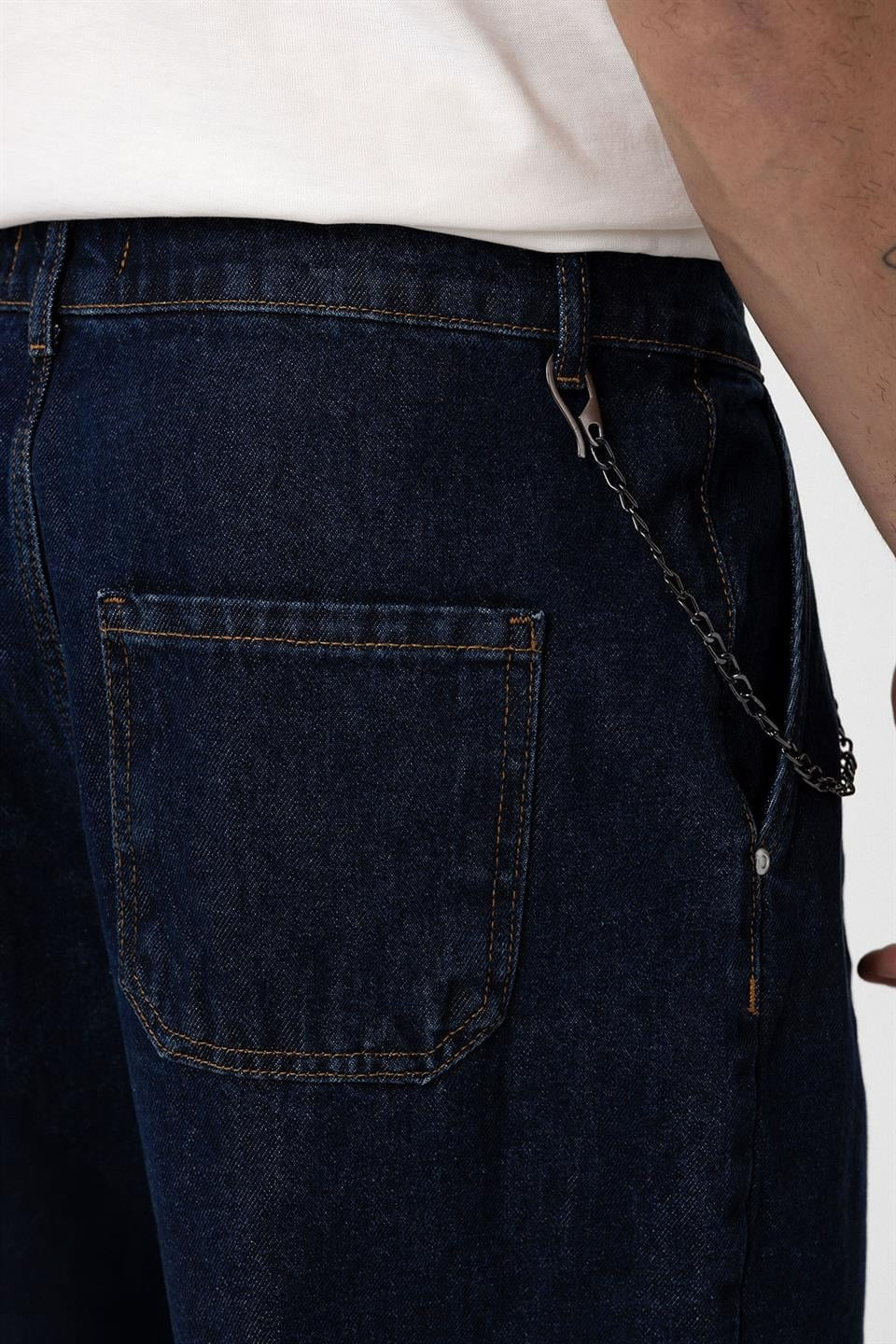 Pleated Baggy Jeans with Chain Accents