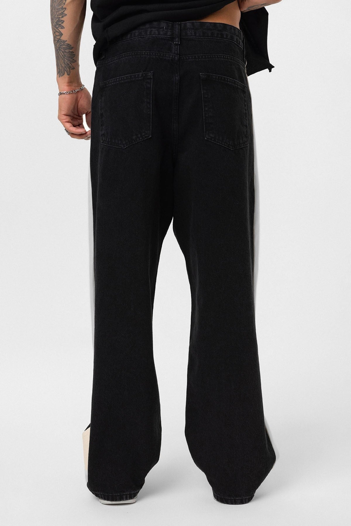 Baggy-Fit Jeans with Side Stripes