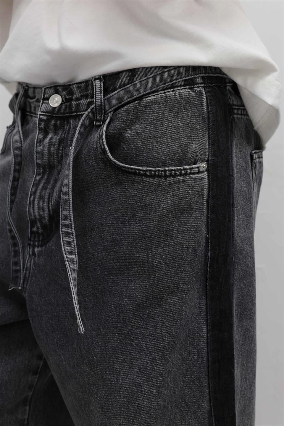 Baggy Jeans with Detailed Belt Straps