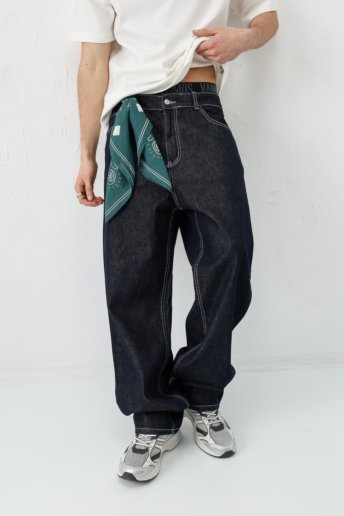 Baggy-Fit Jeans