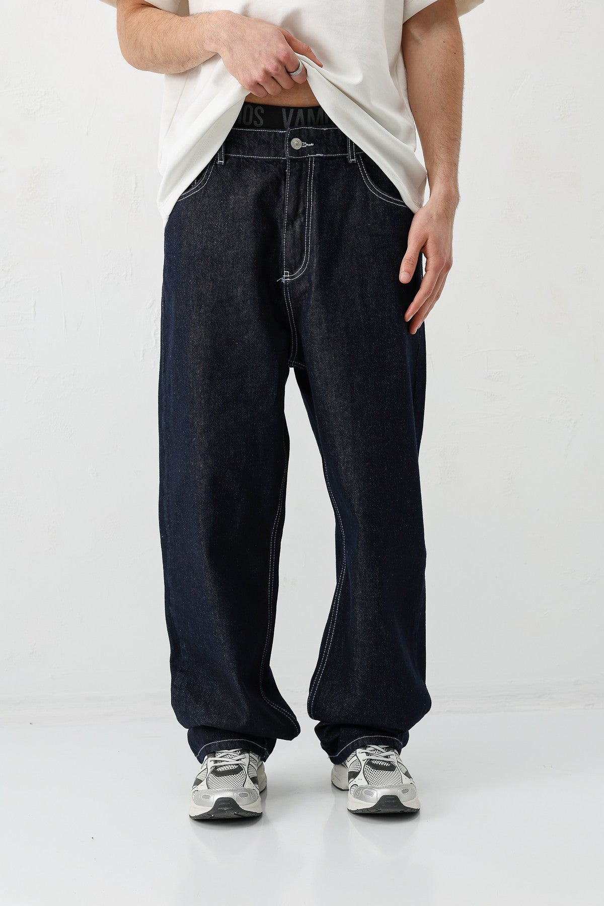Baggy-Fit Jeans