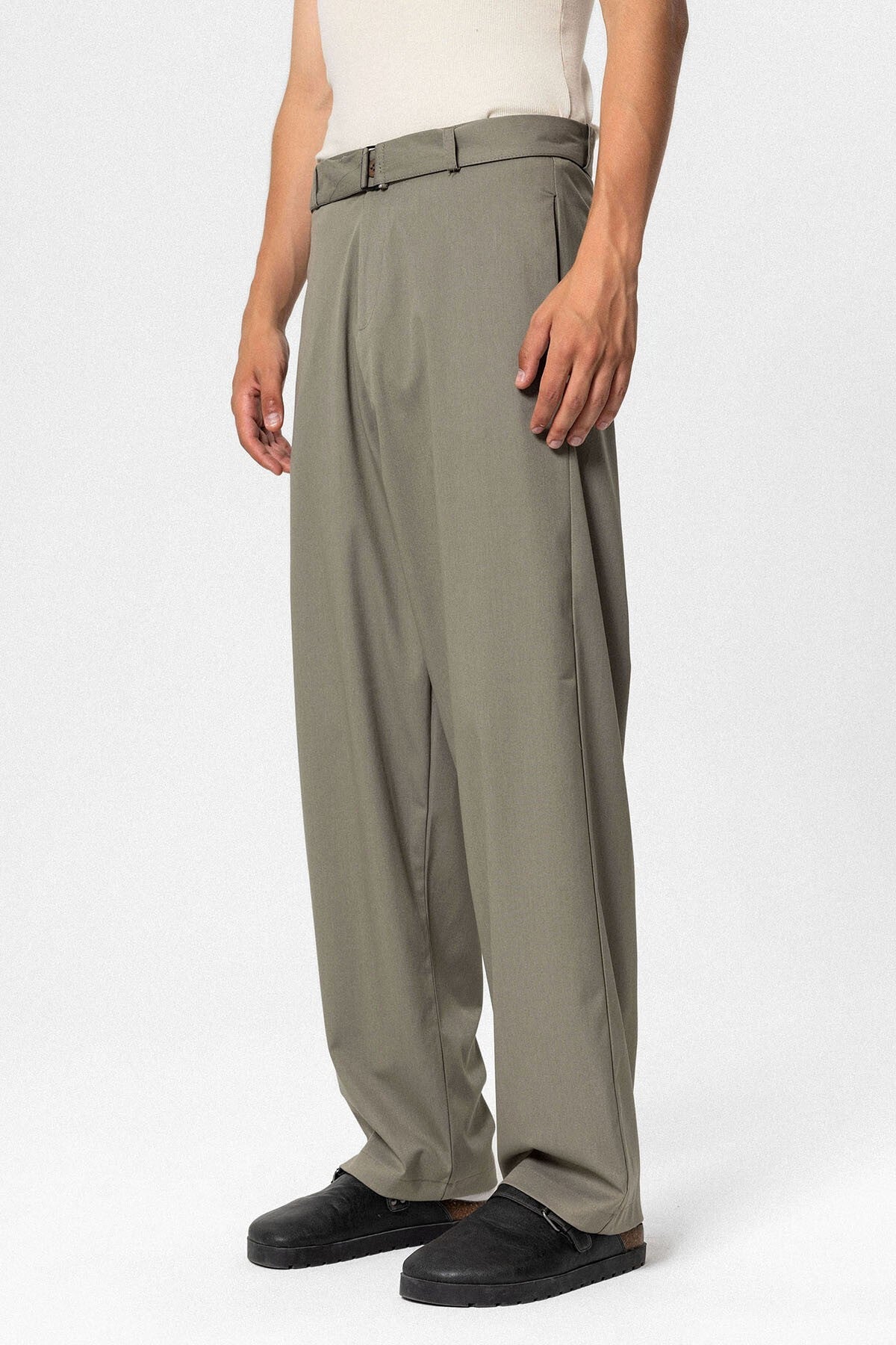 Arched-Waist Baggy Fabric Pants