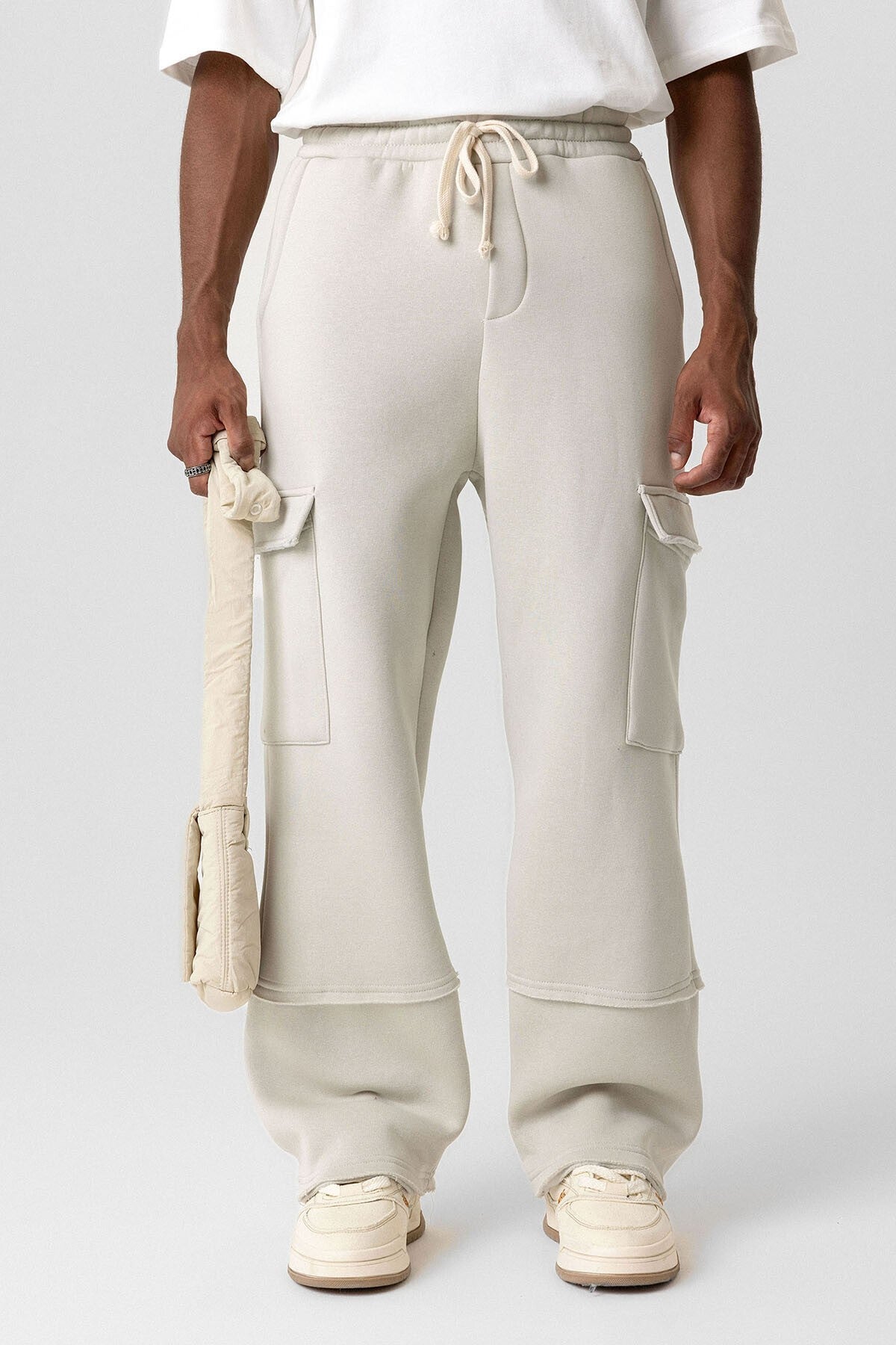 Basic Baggy Sweatpants with Cargo Pockets