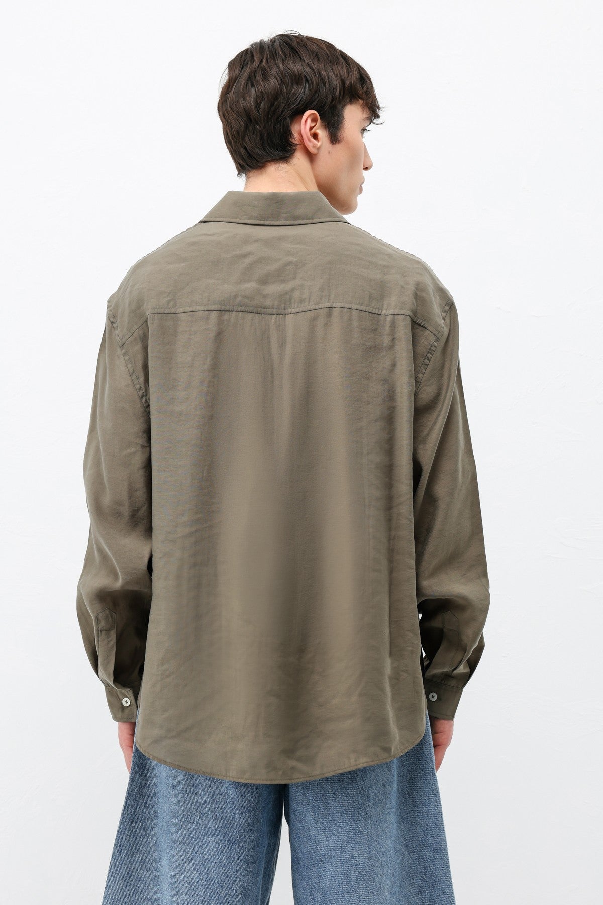 Oversized Shirt with Pockets Made of Modal Fabric
