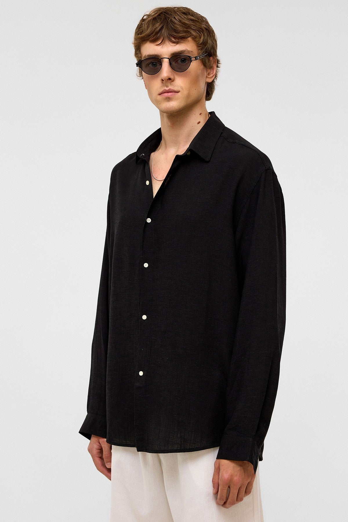 Oversized Long-Sleeved Linen Shirt