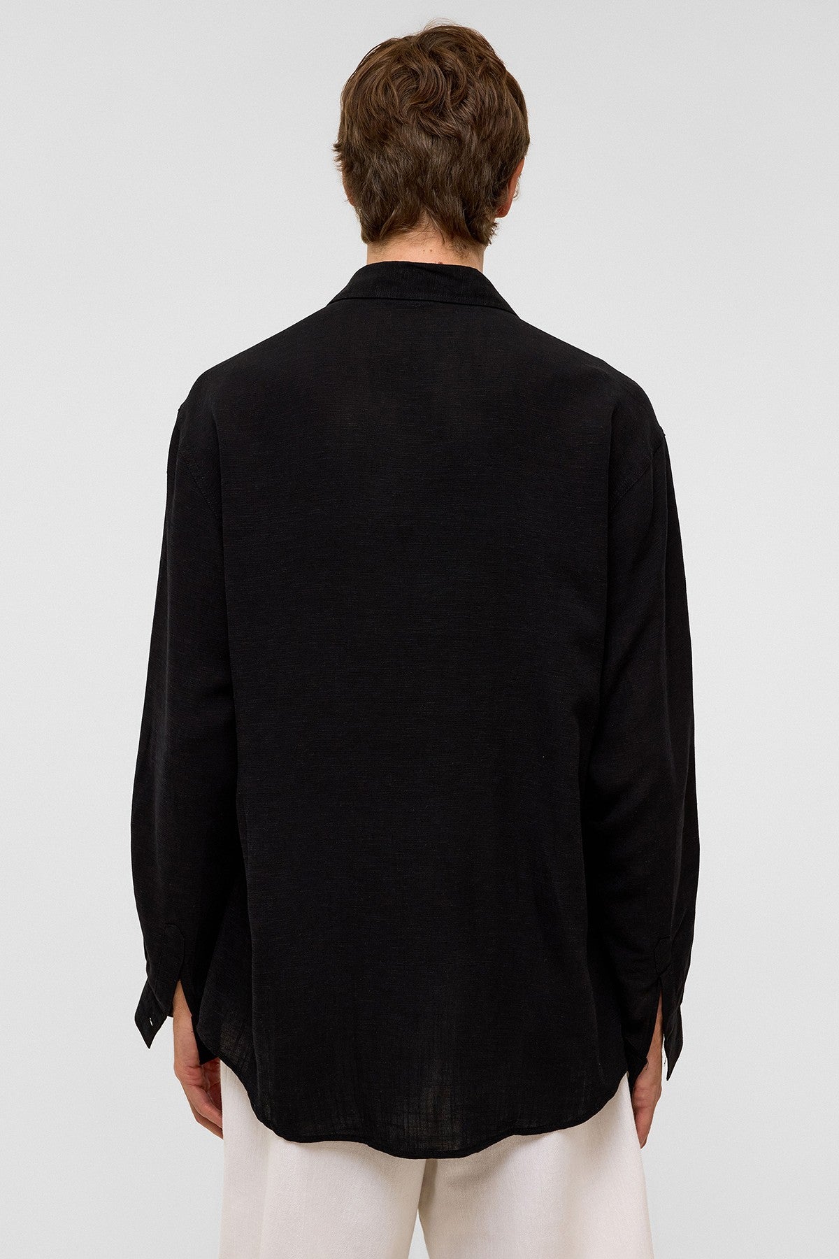 Oversized Long-Sleeved Linen Shirt
