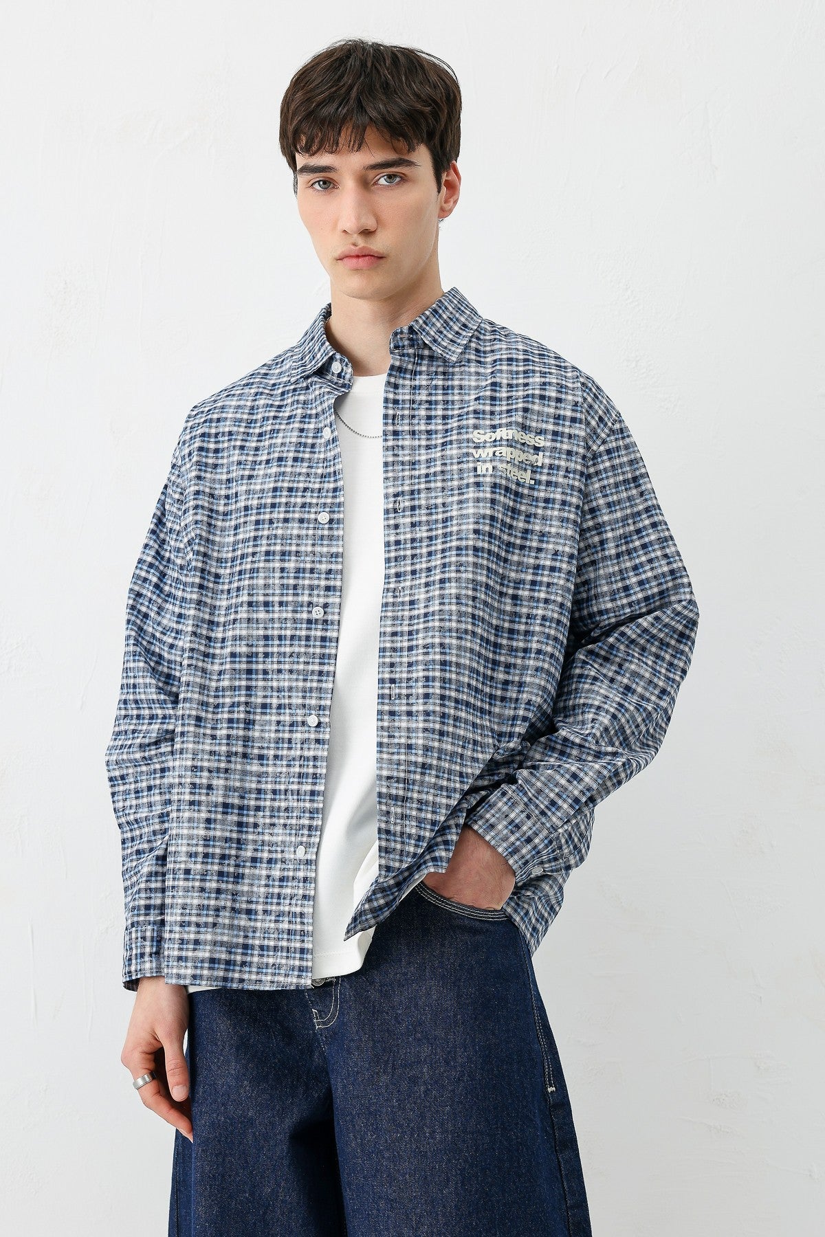 Long-Sleeved Checkered Shirt
