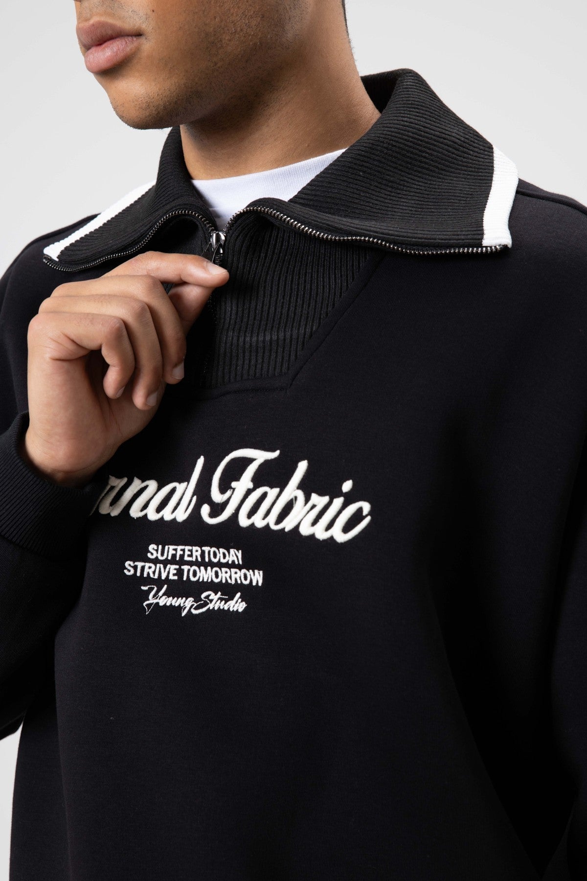 Oversized Zipper-Neck Sweatshirt